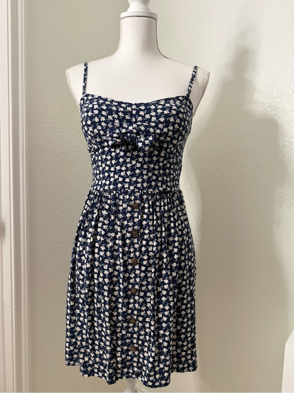AUW Navy and White Floral Button-Front Mini Dress